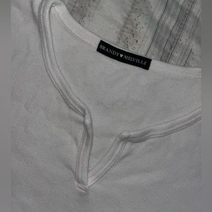 Brandy Melville: White Crop-Top